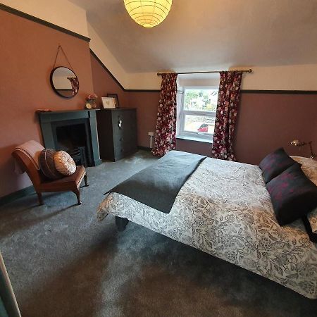 Cosy Cottage In Heart Of Llangollen Exterior foto